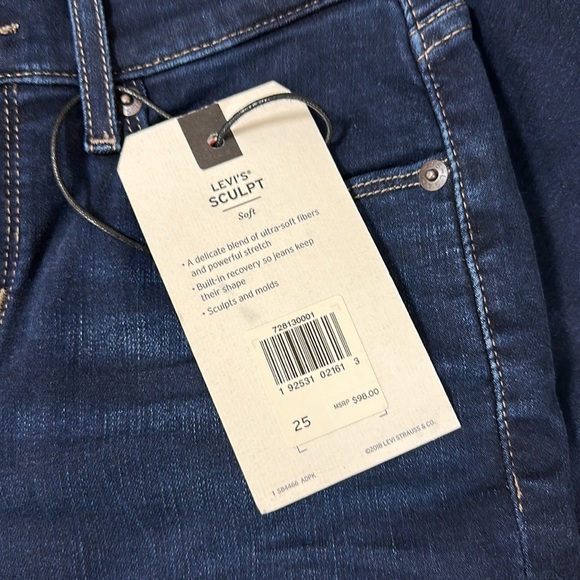 🔥🔥🔥NEW LEVI’S Curvy Crop Straight Leg Jeans - Picture 3 of 9
